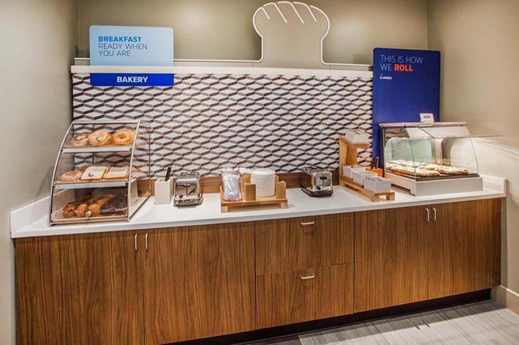 Holiday Inn Express Crockett By Ihg Extérieur photo