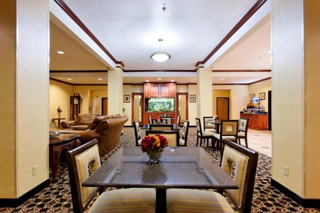 Holiday Inn Express Crockett By Ihg Extérieur photo