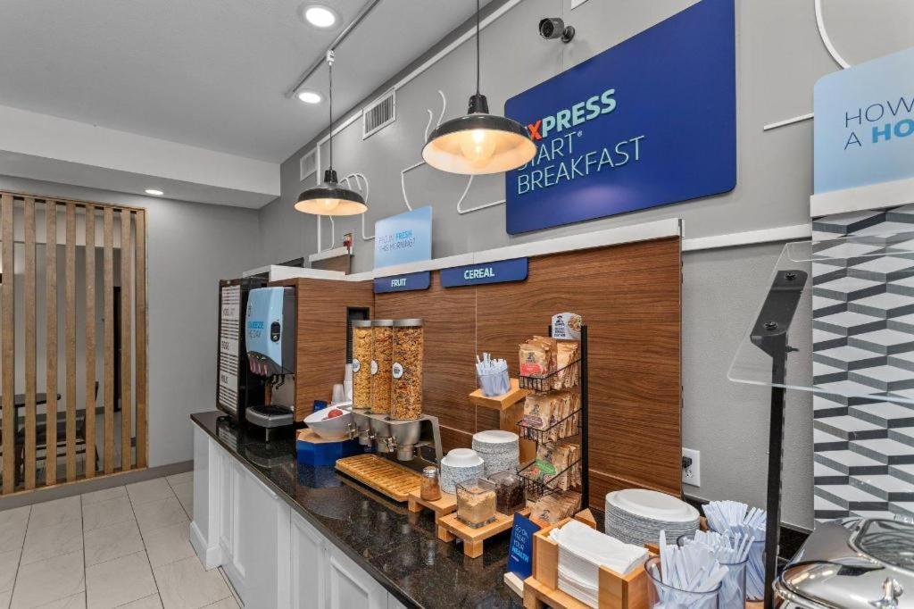 Holiday Inn Express Crockett By Ihg Extérieur photo