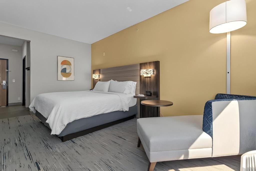 Holiday Inn Express Crockett By Ihg Extérieur photo