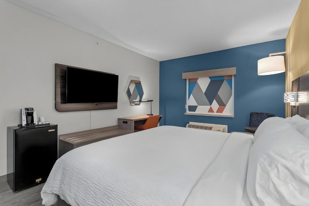 Holiday Inn Express Crockett By Ihg Extérieur photo